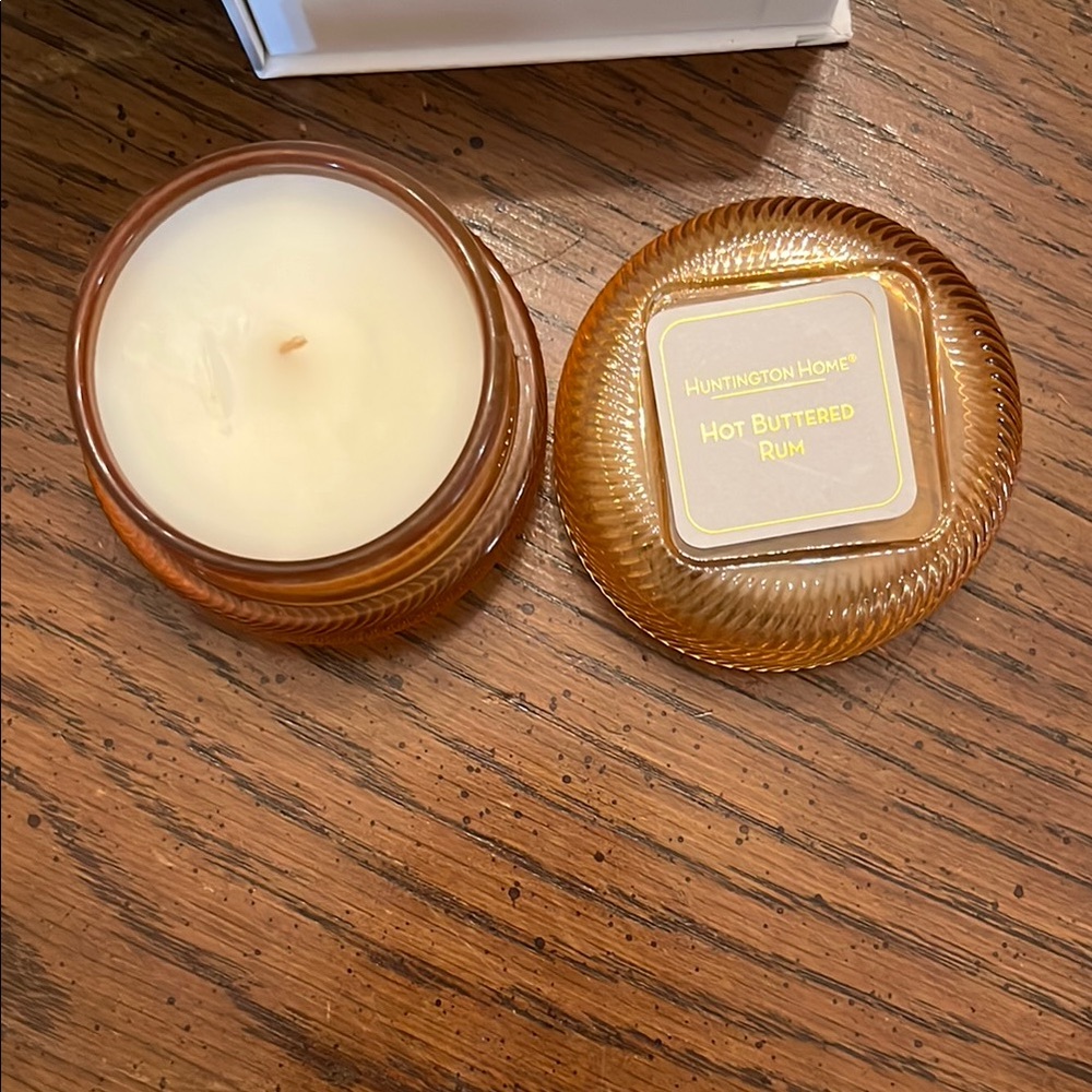 Holiday Macaron Candle‎ Collection - Picture 11 of 12